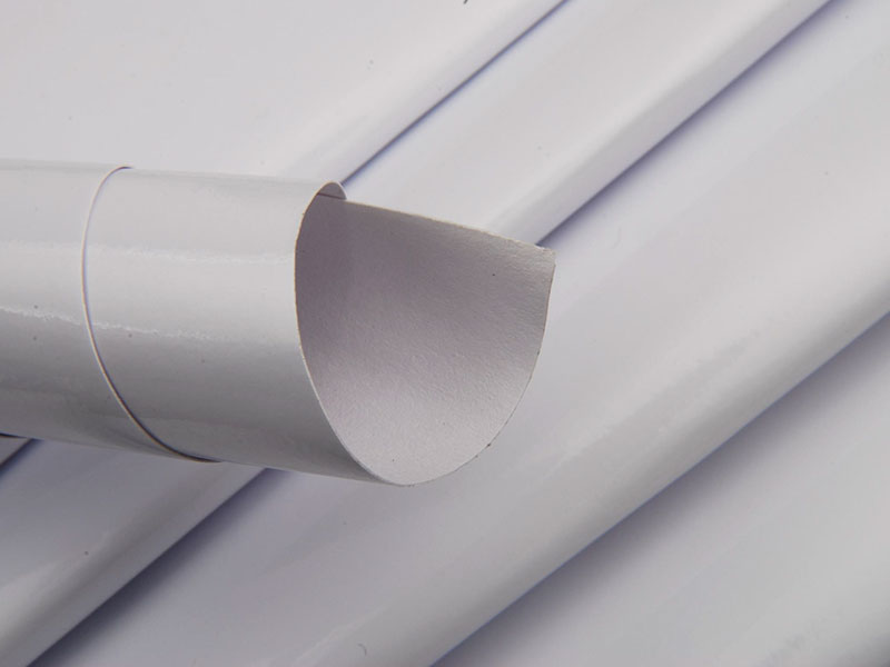 In kỹ thuật số trắng Tự dính Vinyl Rolls 140gsm